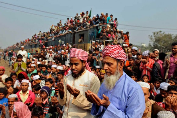 APTOPIX Bangladesh Islamic Congregation