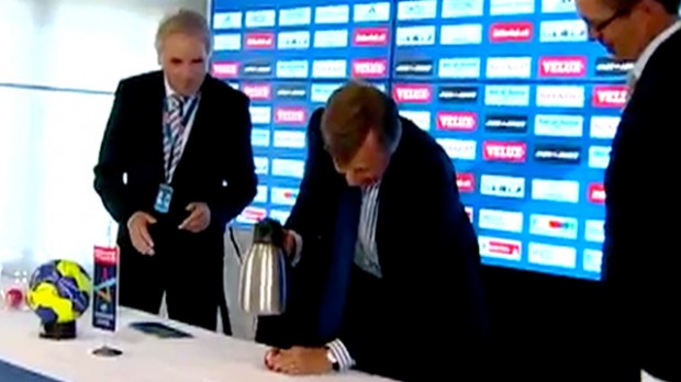 The draw for the Handball Champions League semi finals is interrupted