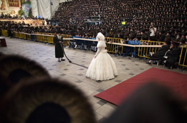 Belz Hasidic Dynasty Wedding Celebrated In Jerusalem